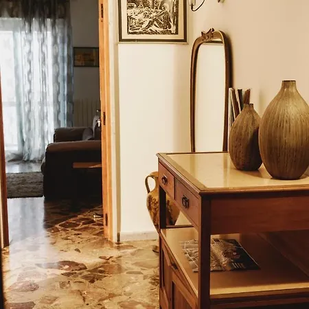 Un Al Mare Apartment *